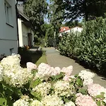 Dom Artusa * 우스트카